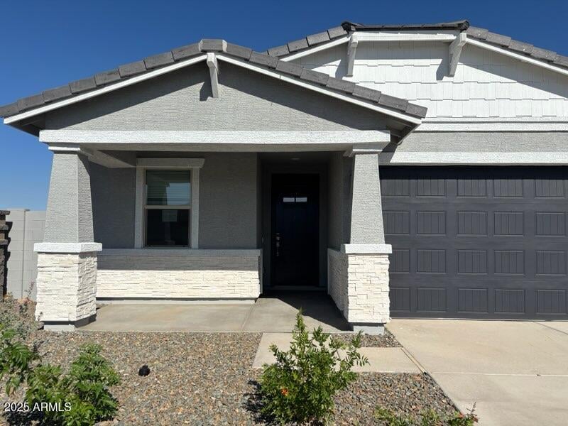 15842 Gray Fox Trl, Surprise, AZ 85387