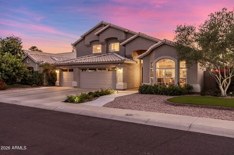 15842 N 7th Dr, Phoenix, AZ 85023