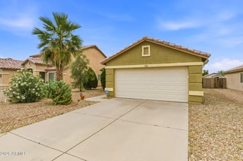 15843 Washington St, Goodyear, AZ 85338