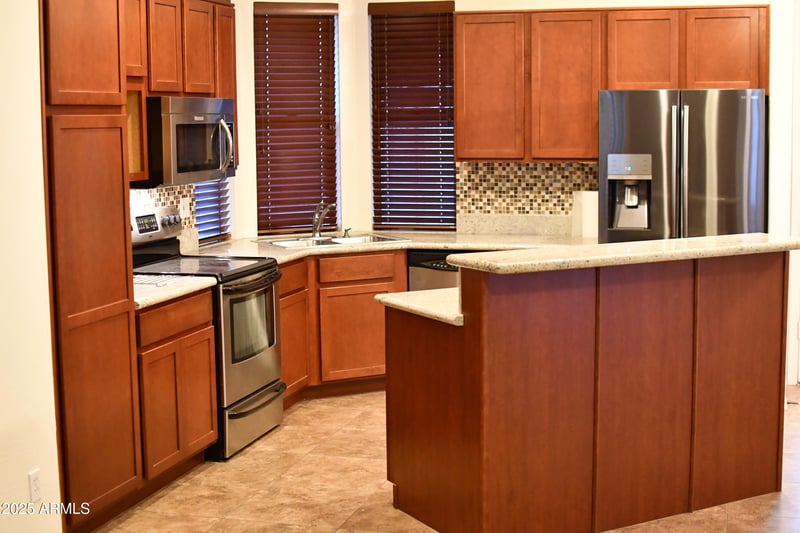 15844 23rd Pl, Phoenix, AZ 85048