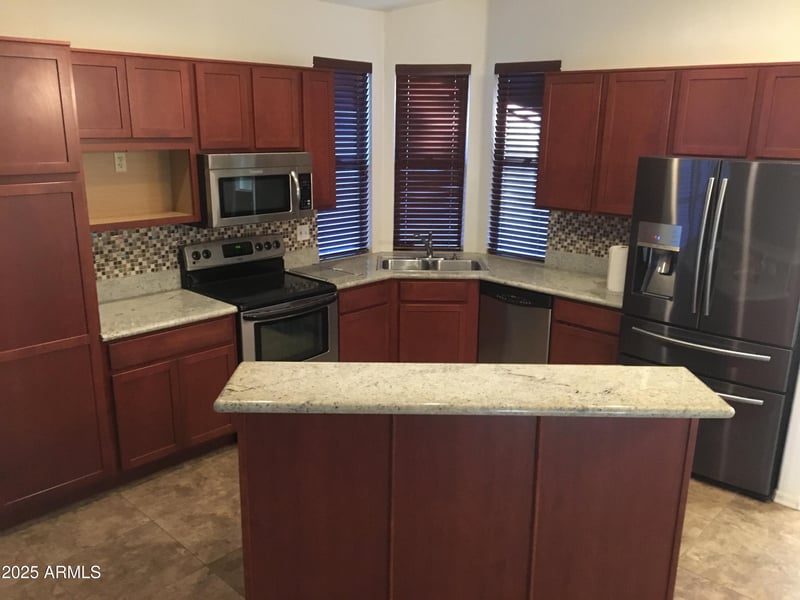 15844 23rd Pl, Phoenix, AZ 85048