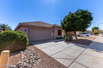 15847 Saguaro Ln, Surprise, AZ 85374