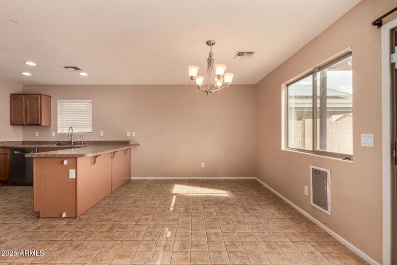 1585 Jeanne Ln, San Tan Valley, AZ 85140