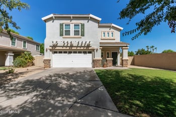 1585 Swallow Ct, Gilbert, AZ 85296