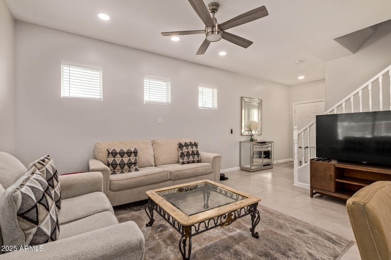 1585 Swallow Ct, Gilbert, AZ 85296