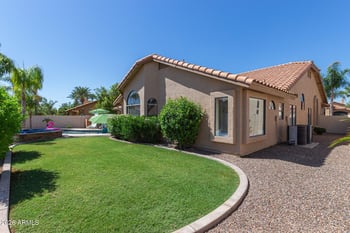 1585 Honeysuckle Ln, Chandler, AZ 85248