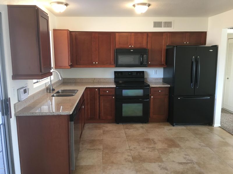 15850 N 20th St, Phoenix, AZ 85022