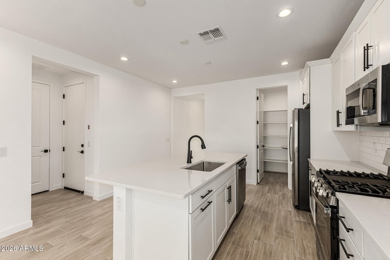 15850 W Vogel Ave, Goodyear, AZ 85338