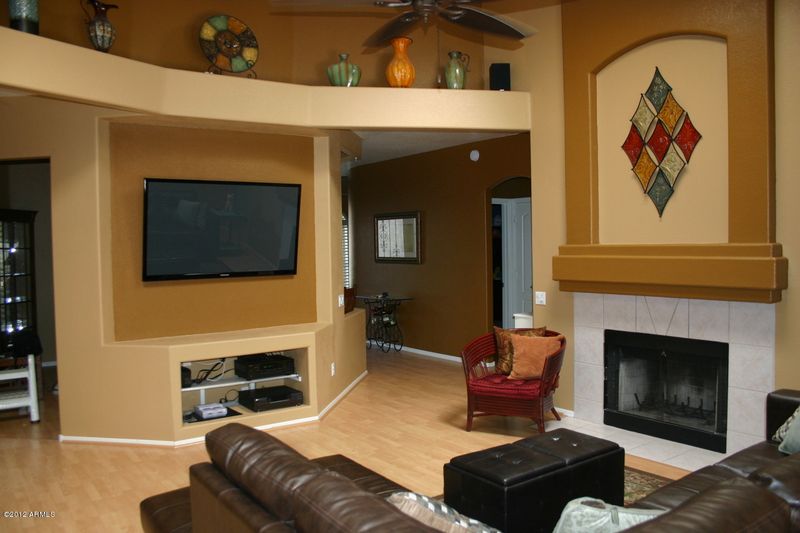 15857 S 38th St, Phoenix, AZ 85048
