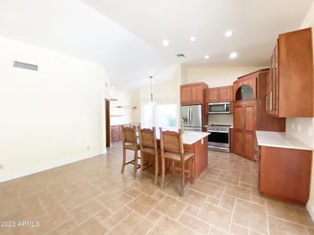 15861 15th St, Phoenix, AZ 85022