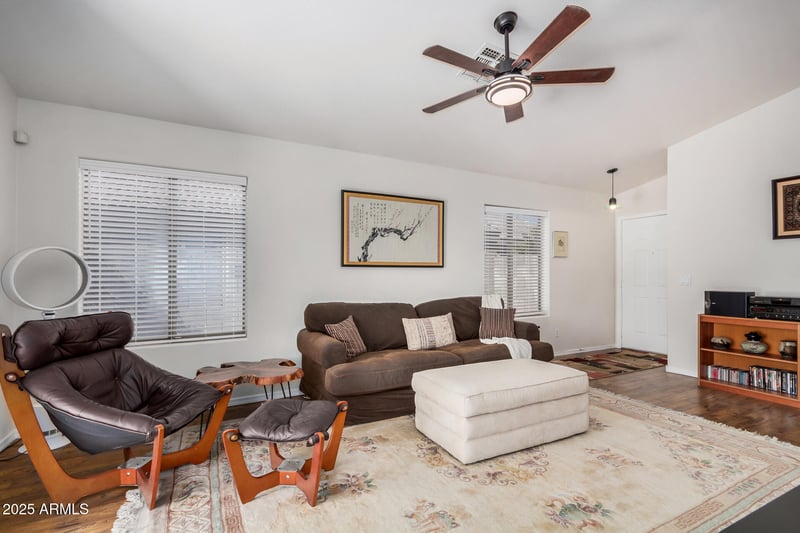 1587 Kesler Ln, Chandler, AZ 85224