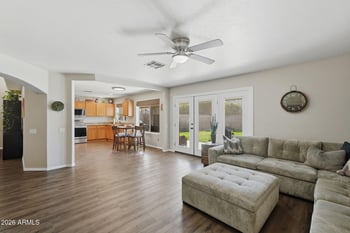 15873 11th Ave, Phoenix, AZ 85023