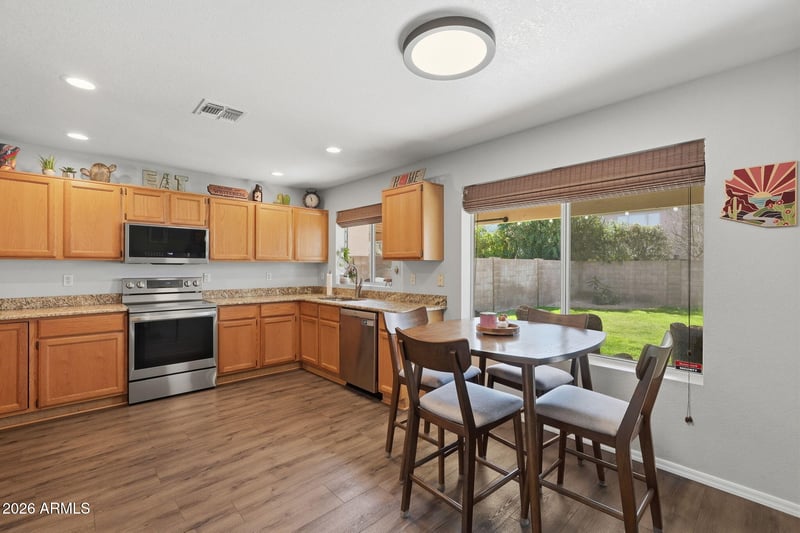15873 11th Ave, Phoenix, AZ 85023