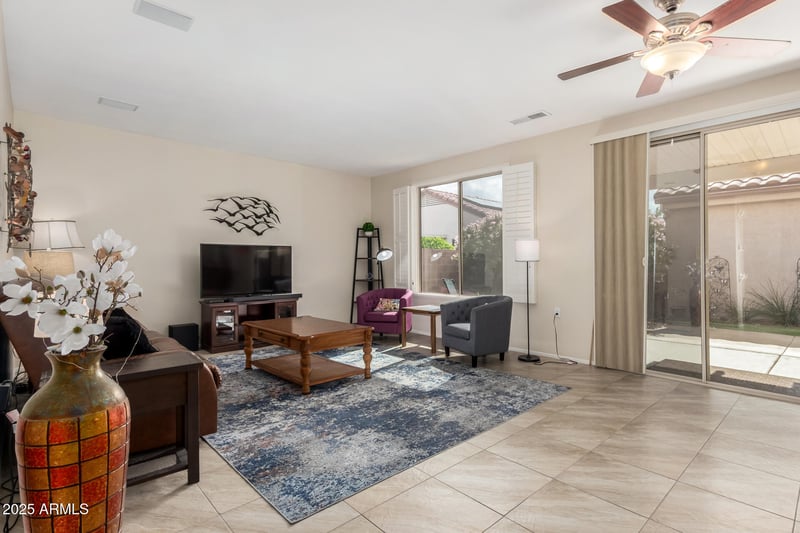 15878 Remington Dr, Surprise, AZ 85374