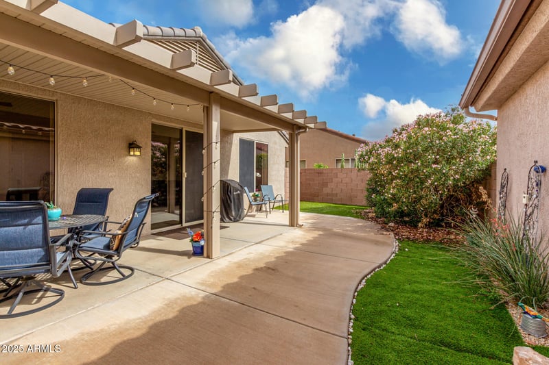 15878 Remington Dr, Surprise, AZ 85374