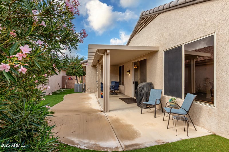 15878 Remington Dr, Surprise, AZ 85374