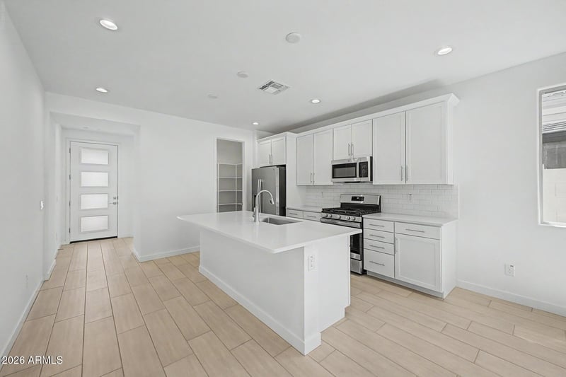 15880 W Vogel Ave, Goodyear, AZ 85338