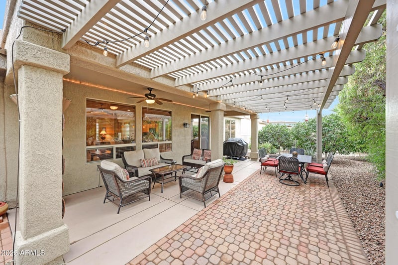 15897 Summerwalk Dr, Surprise, AZ 85374