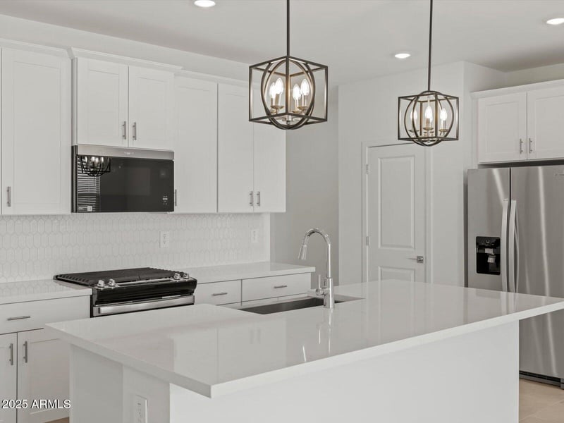 15900 Cottontail Ln, Surprise, AZ 85387