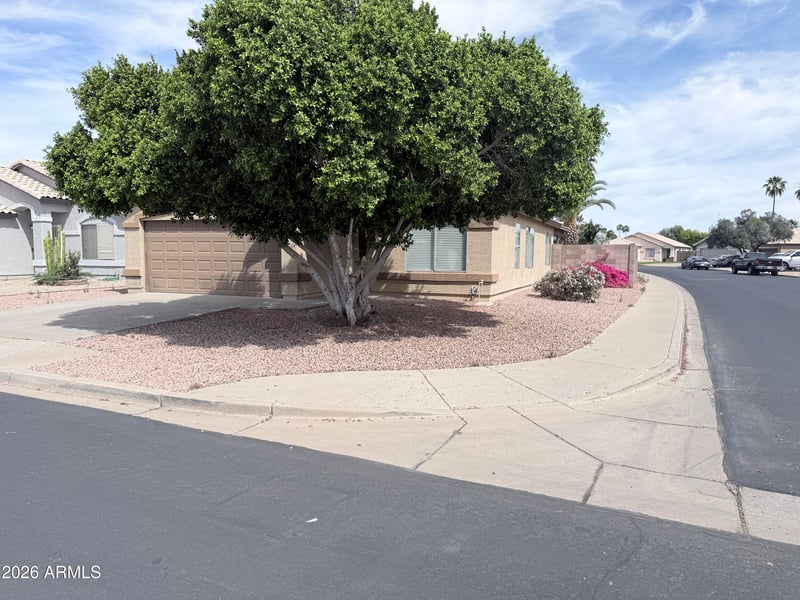 15902 Elm St, Surprise, AZ 85374