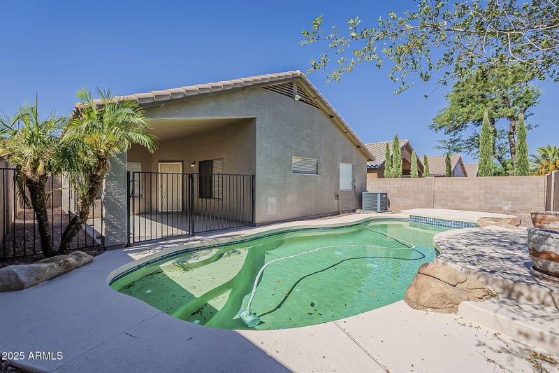 15905 Saguaro Ln, Surprise, AZ 85374