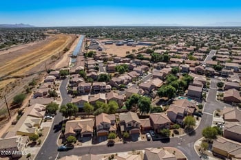 15910 74th Dr, Peoria, AZ 85382