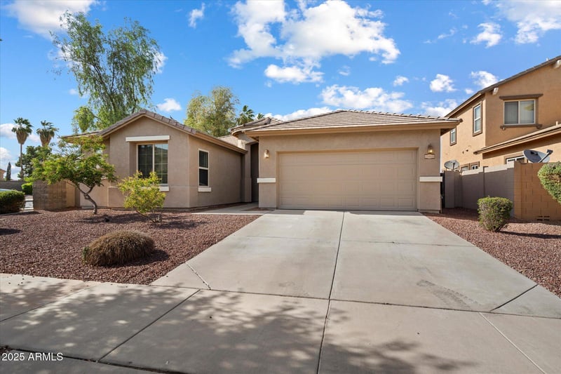 15910 Fillmore St, Goodyear, AZ 85338