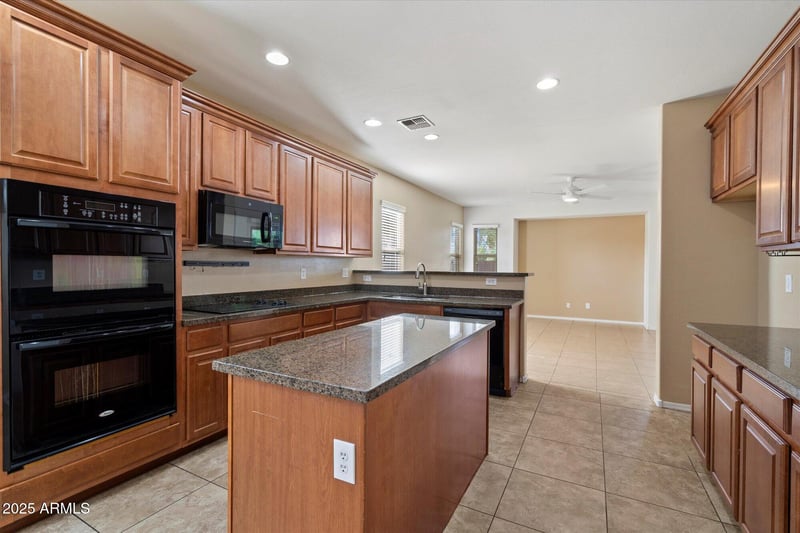 15910 Fillmore St, Goodyear, AZ 85338