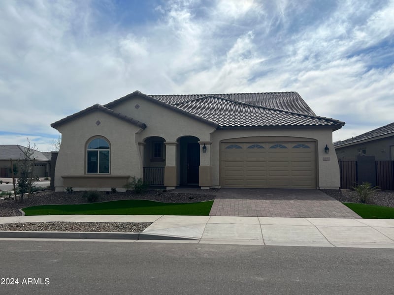 15911 Montana De Oro Dr, Surprise, AZ 85387