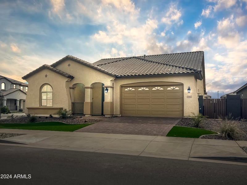 15911 W Montana De Oro Dr, Surprise, AZ 85387