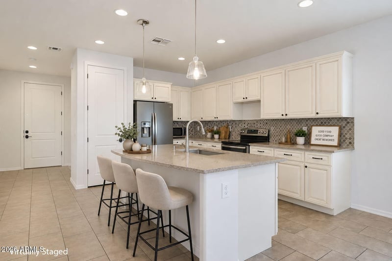 15912 S 11th Way, Phoenix, AZ 85048