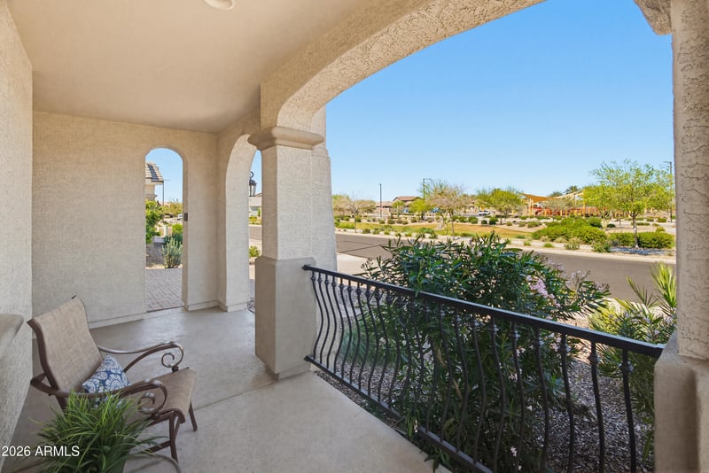 15917 Soft Wind Dr, Surprise, AZ 85387