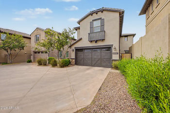 15918 S 11th Way, Phoenix, AZ 85048