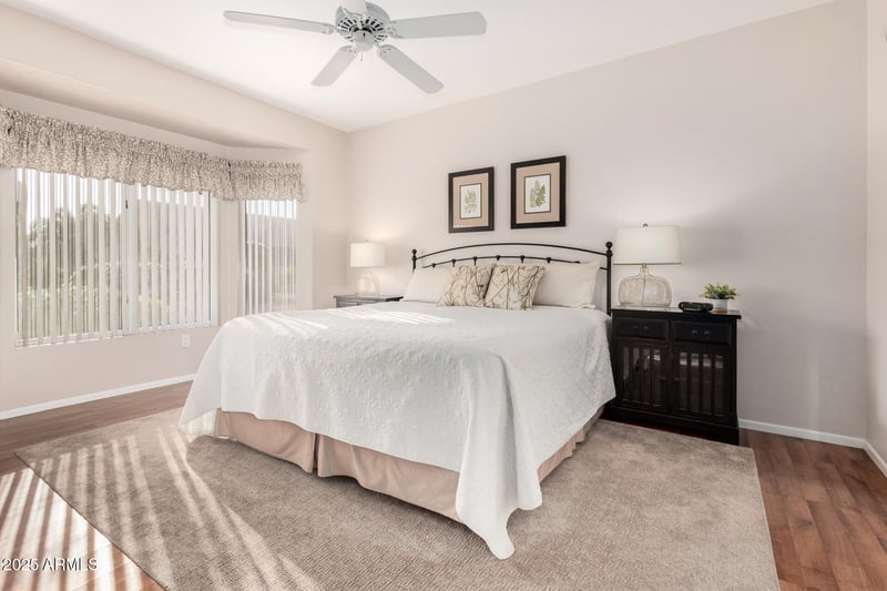 15919 Falcon Ridge Dr, Sun City West, AZ 85375