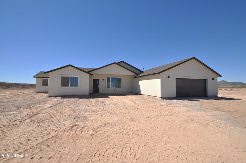 1592 431st Ave, Tonopah, AZ 85354