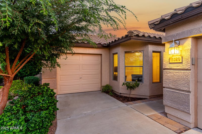 15920 174th Ln, Surprise, AZ 85388