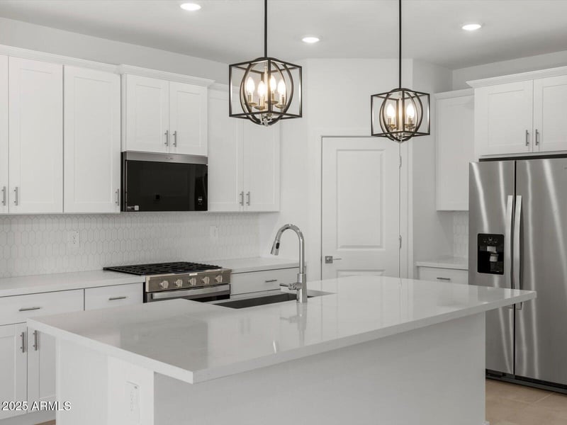 15921 Cottontail Ln, Surprise, AZ 85387