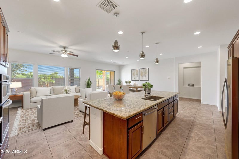 15923 Cameron Dr, Surprise, AZ 85379