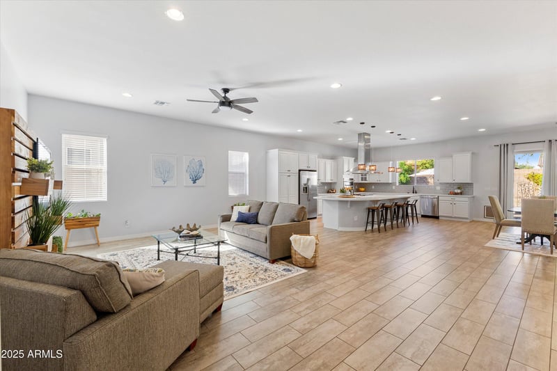 15928 Sierra St, Surprise, AZ 85379