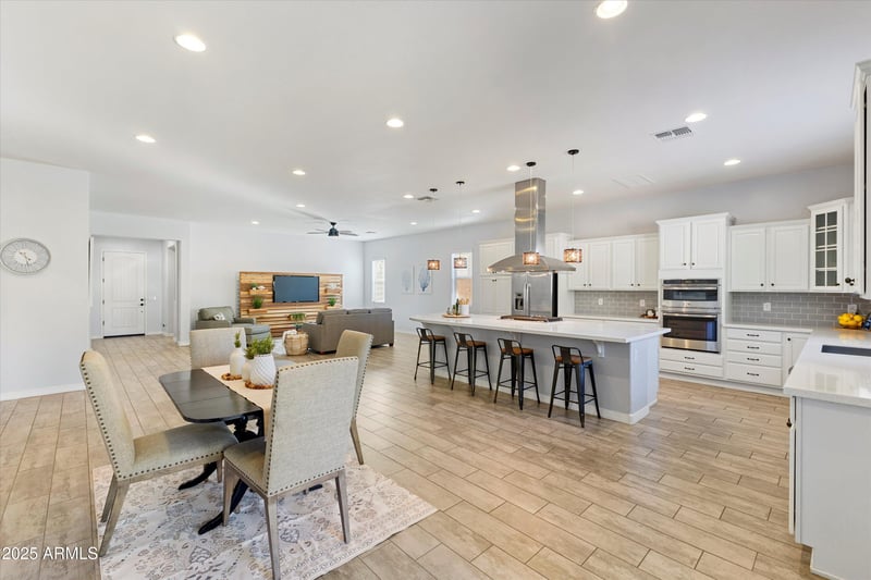 15928 Sierra St, Surprise, AZ 85379