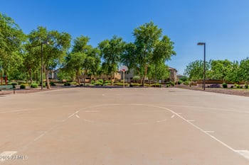 15933 19th Dr, Phoenix, AZ 85023