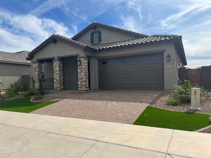 15935 Montana De Oro Dr, Surprise, AZ 85387