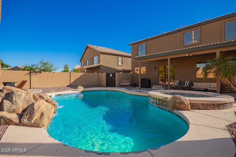 15944 Central St, Surprise, AZ 85374