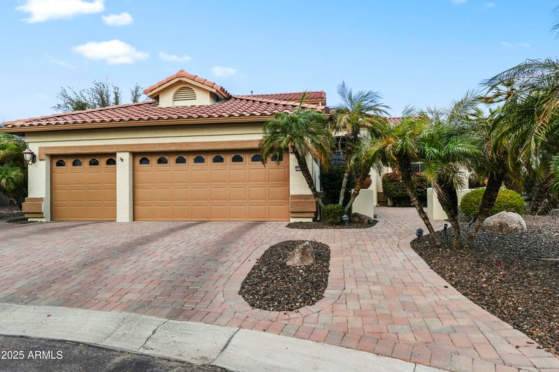 15948 Sheila Ln, Goodyear, AZ 85395