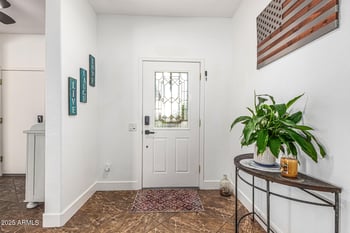 15950 Quail Creek Ln, Surprise, AZ 85374