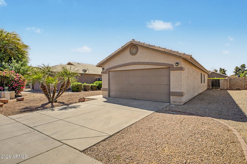 15955 Smokey Dr, Surprise, AZ 85374