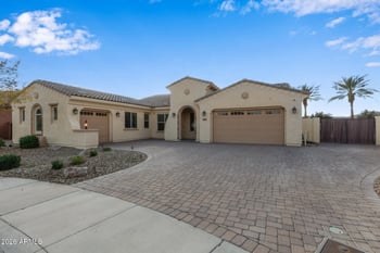 15967 Bonitos Dr, Goodyear, AZ 85395