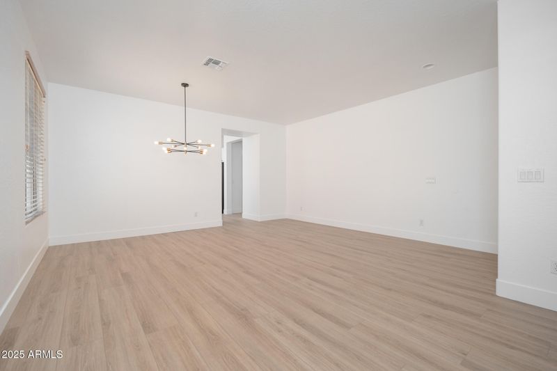15977 W Gelding Dr, Surprise, AZ 85379