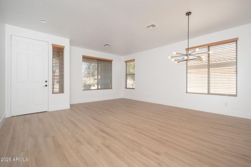 15977 W Gelding Dr, Surprise, AZ 85379