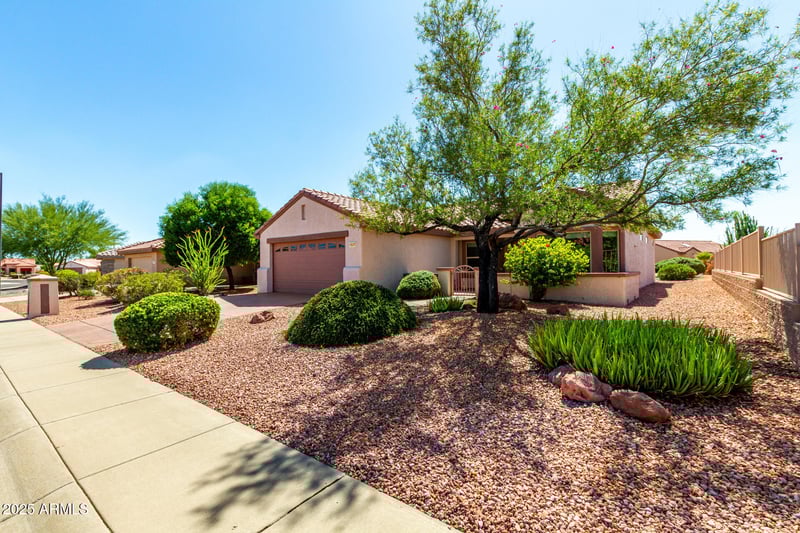 15979 Quail Creek Ln, Surprise, AZ 85374